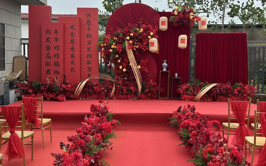 小而美的户外婚礼也太美了吧 