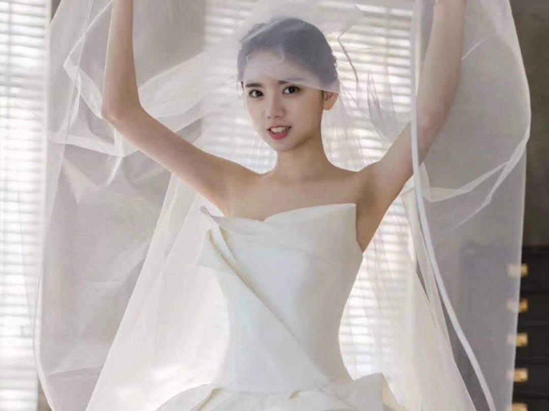 Seven号婚纱礼服 甄选婚纱租赁套餐