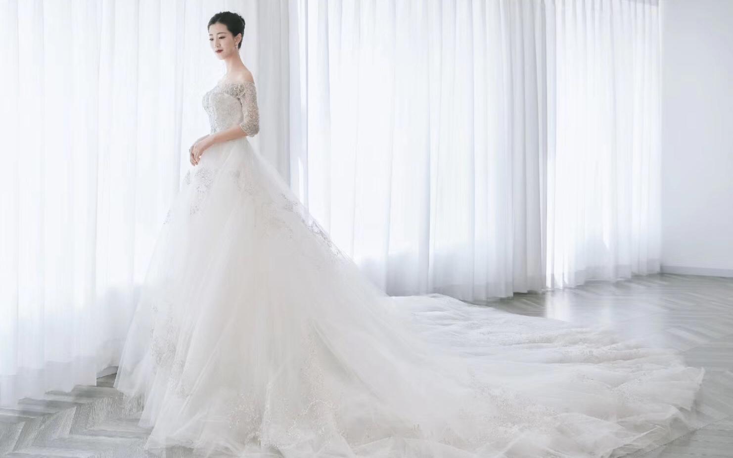 彼爱婚纱造型--高端订制