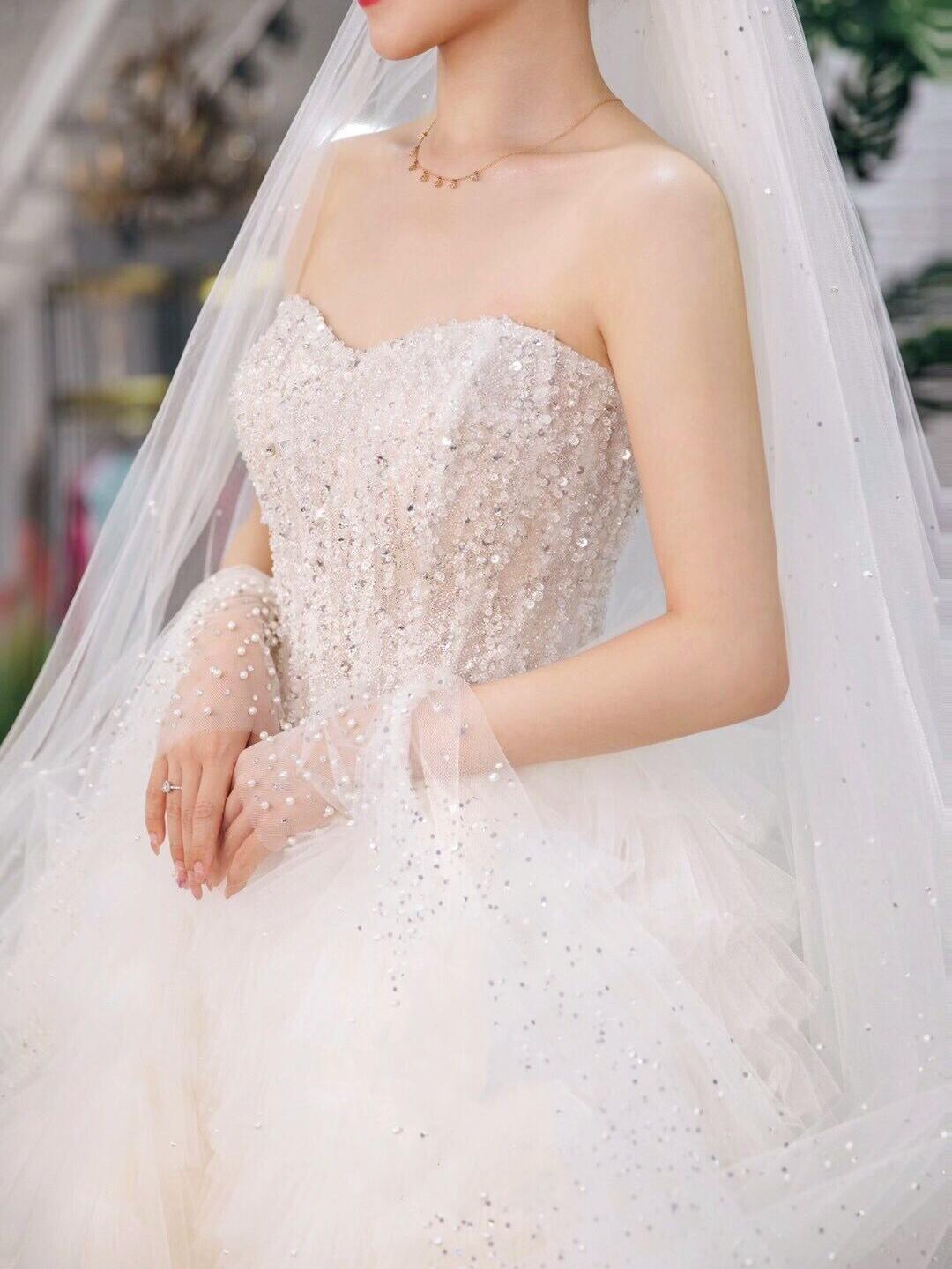 【奢华租赁三件套】+手绣褂主婚纱+礼服