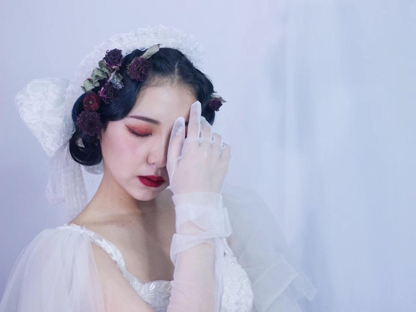 花漾婚纱造型 高定婚纱礼服套系+2380总监跟妆