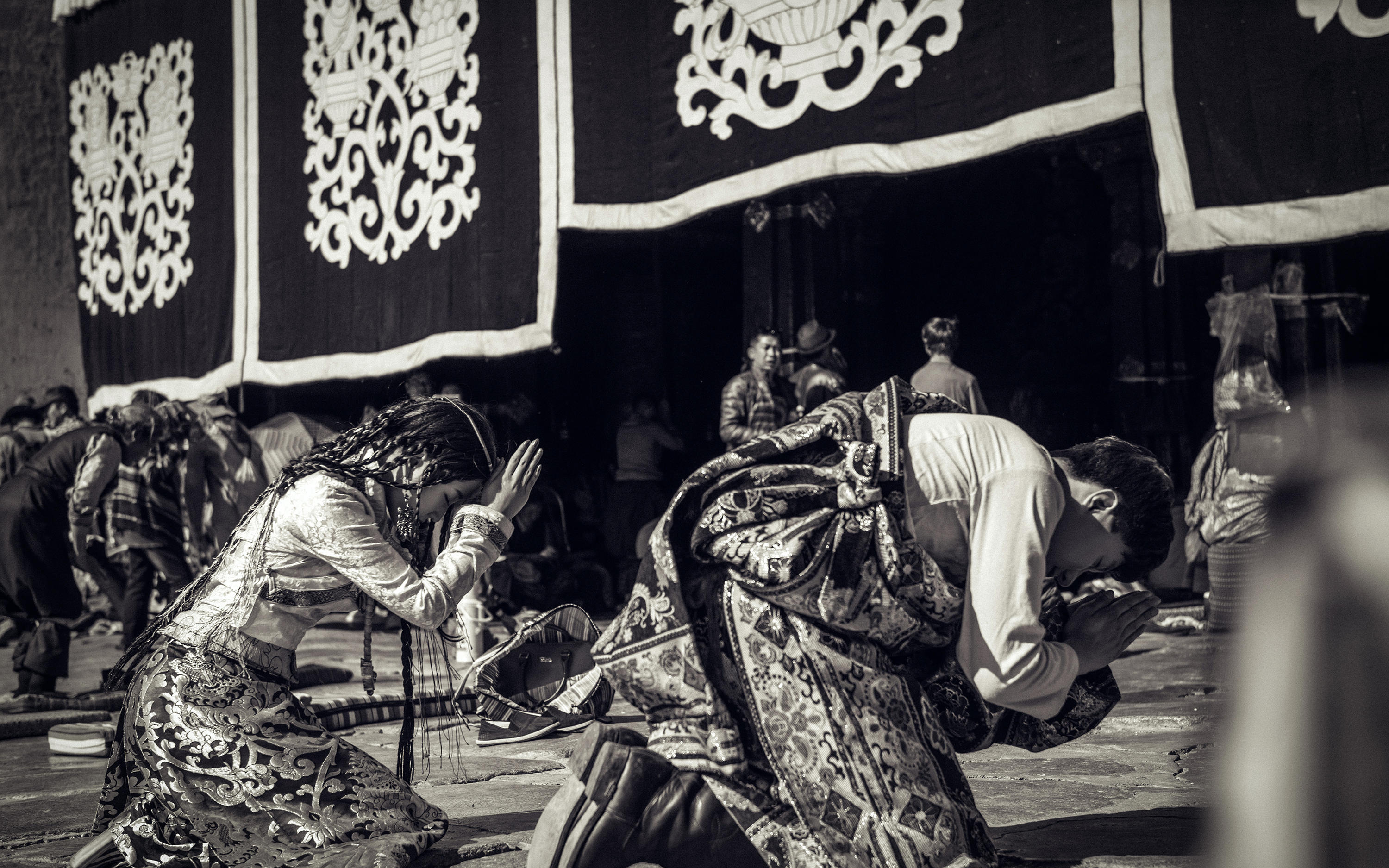 【明星】       證件照