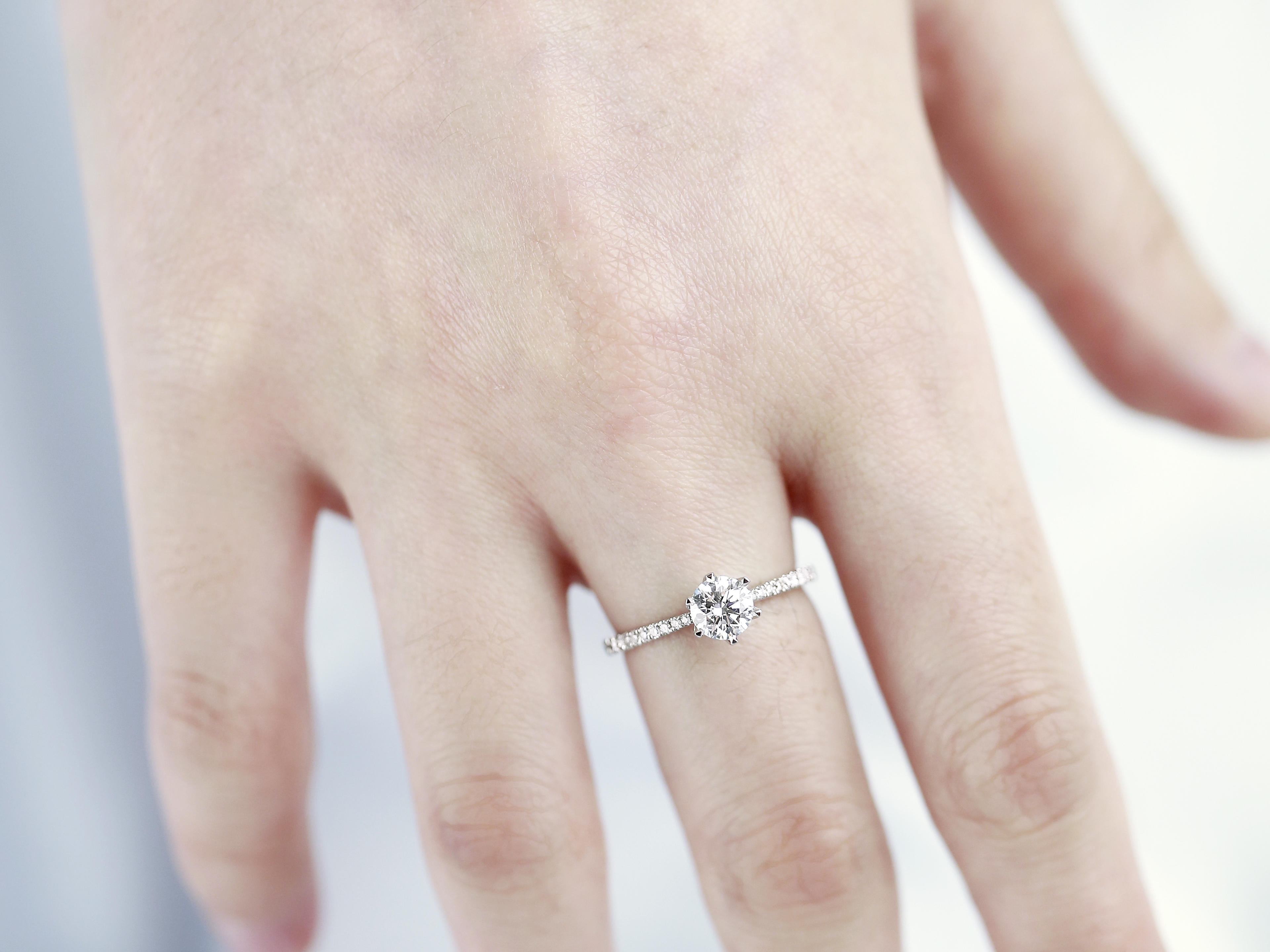 50分个性轻奢款钻戒《奥德拉》