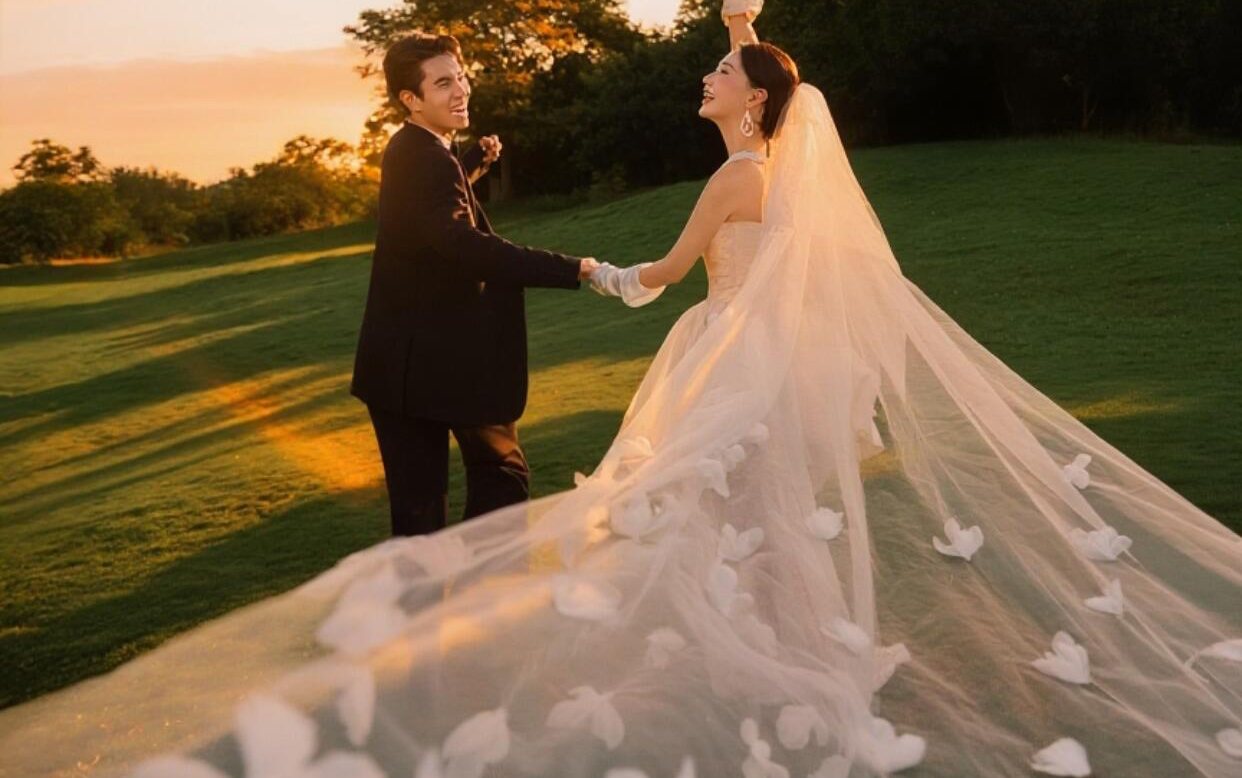 網(wǎng)友說的都是真的！夕陽草坪婚紗照才是絕 美