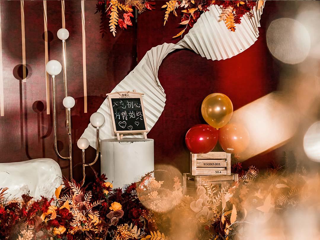 夏日的红-世爵婚礼策划会馆