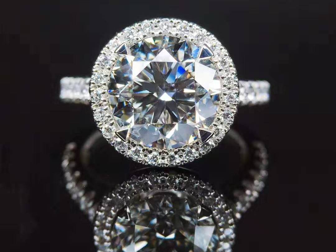 2.7克拉GIA异形钻祖母型钻石钻石交易中心直供