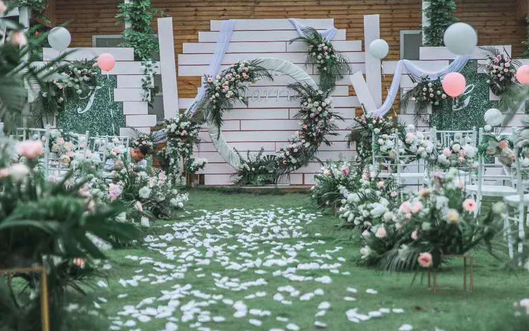 花嫁伊人  户外草坪婚礼