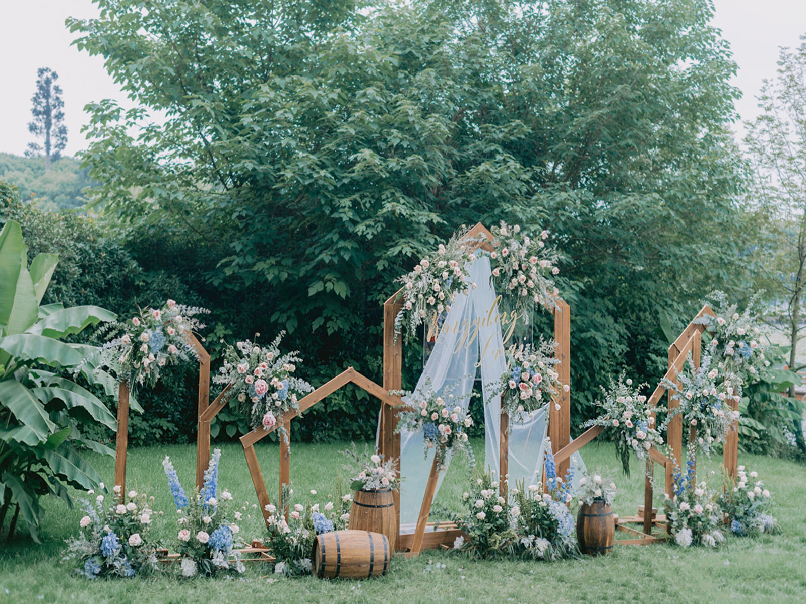 【网红款】鲜花花艺+属于你的个性化定制