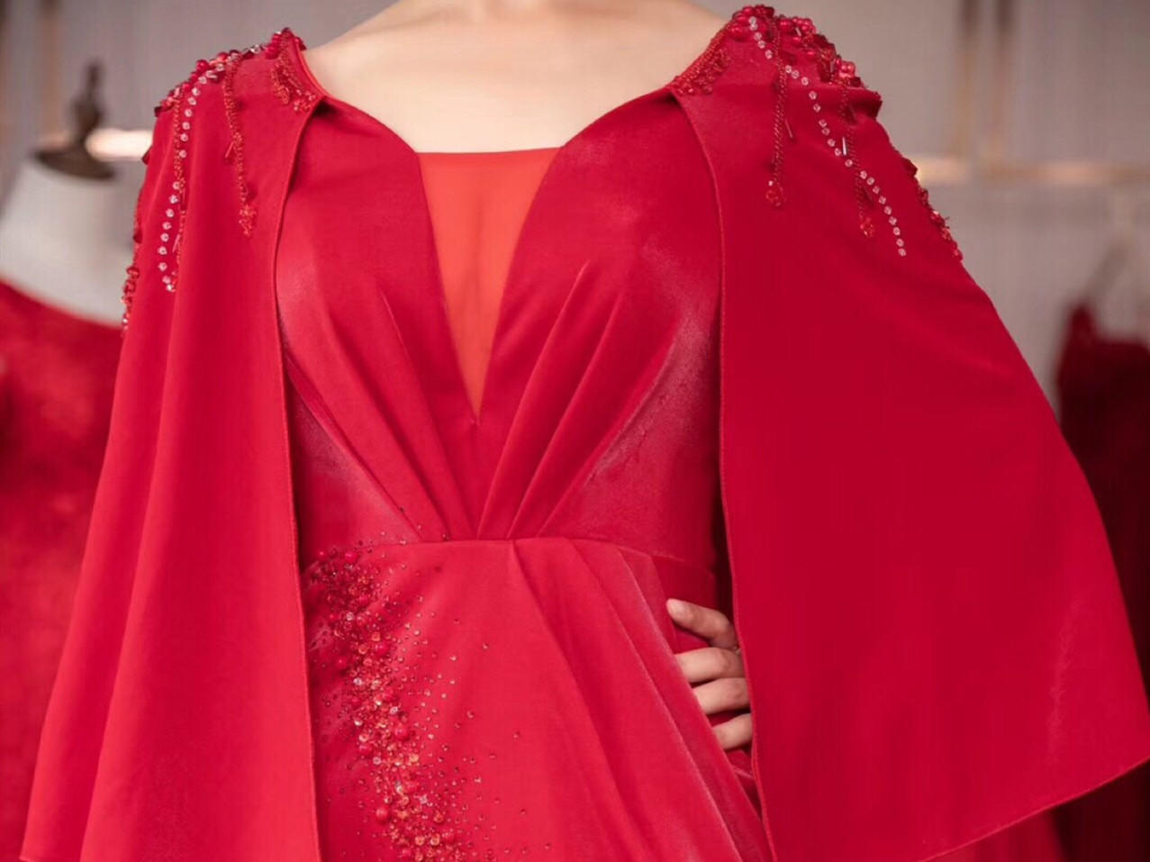 中式嫁衣的魅力 在于每个图案都有它的吉祥寓意