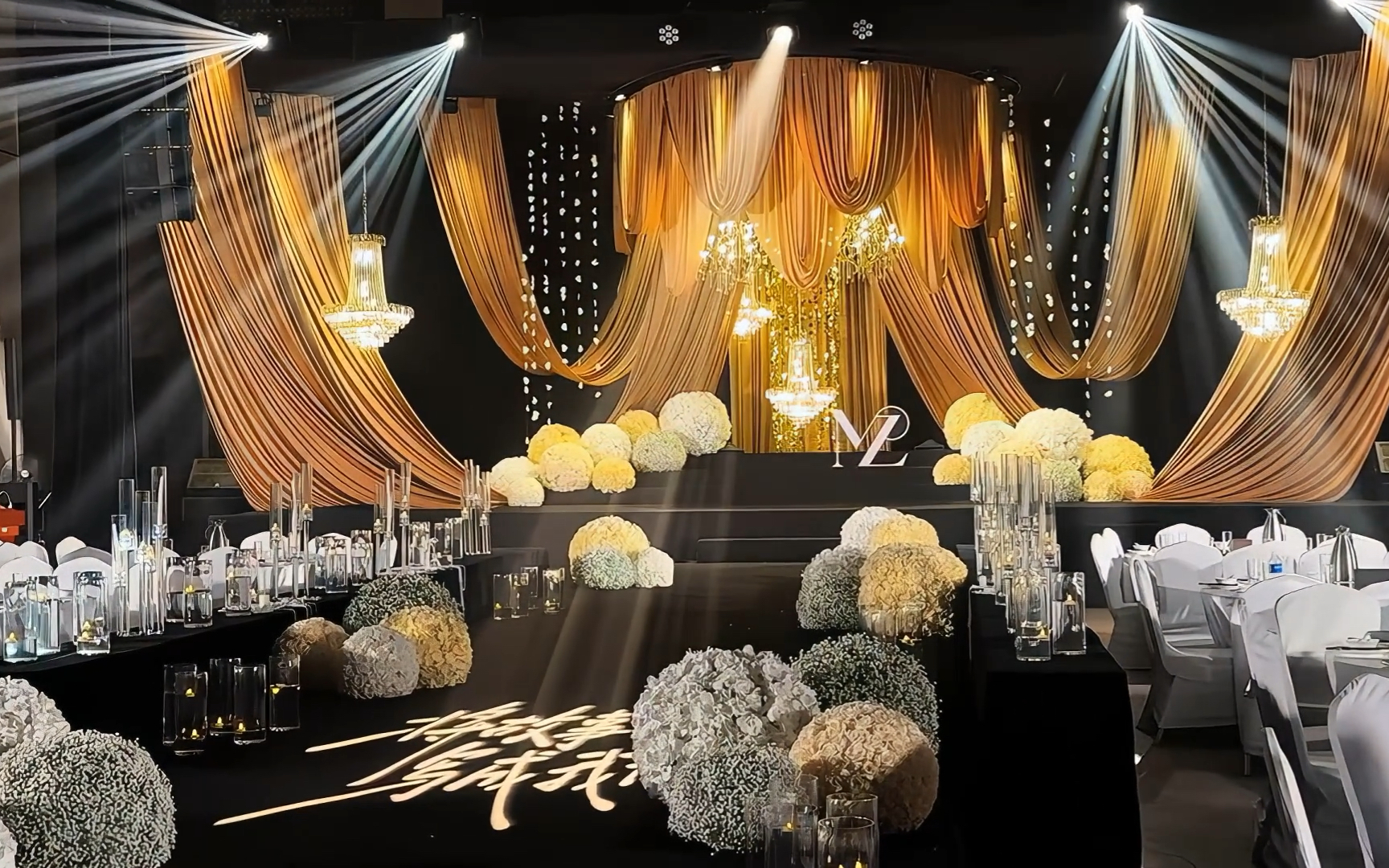 花田禧事—含四大人員—咖色布幔風(fēng)