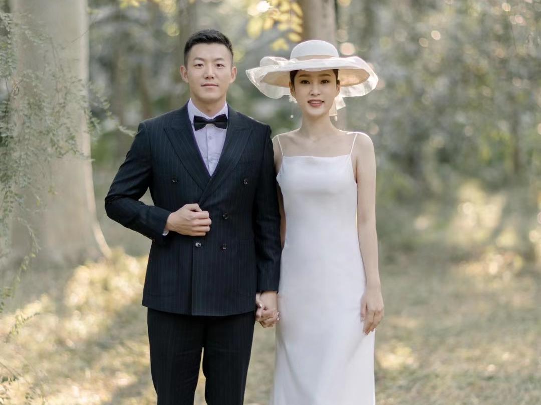 广州婚纱照跟妆化妆造型电影复古色调唯美高级妆容