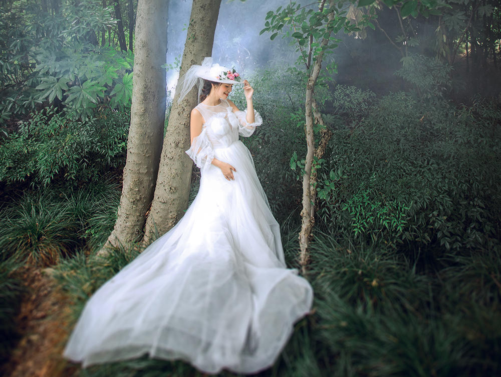 婚纱私人定制_私人定制(2)