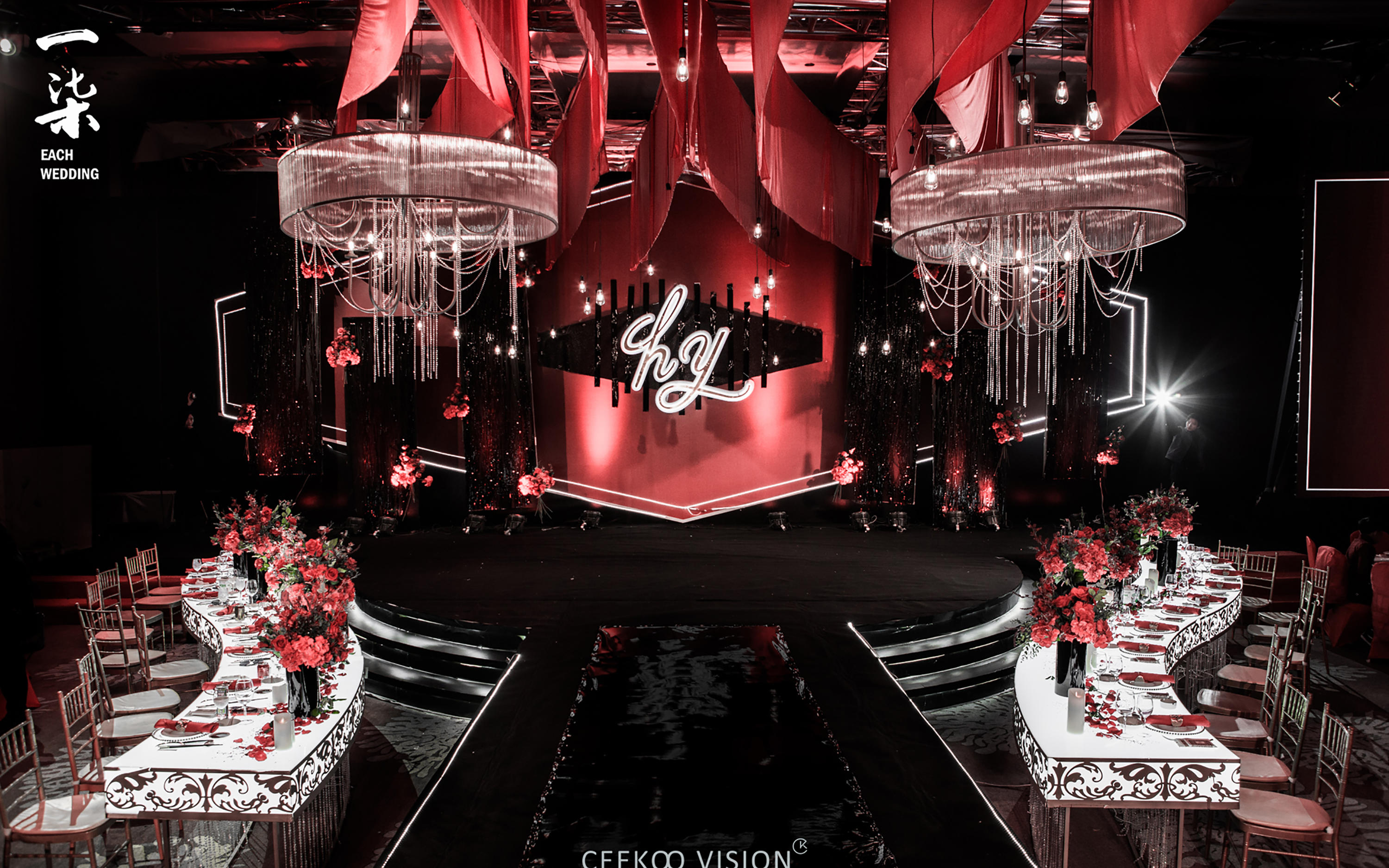 个性红黑色系定制，小众且精致