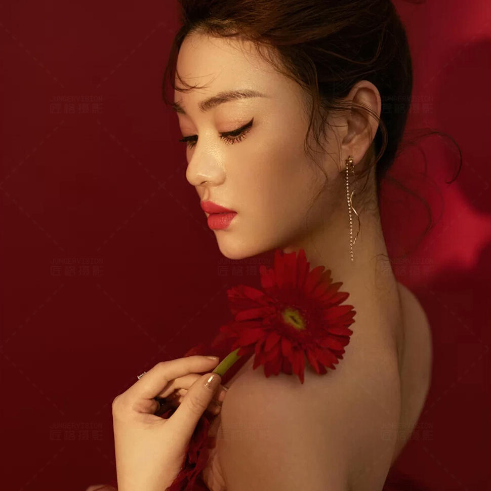 {匠格摄影婚纱照内景鉴赏}