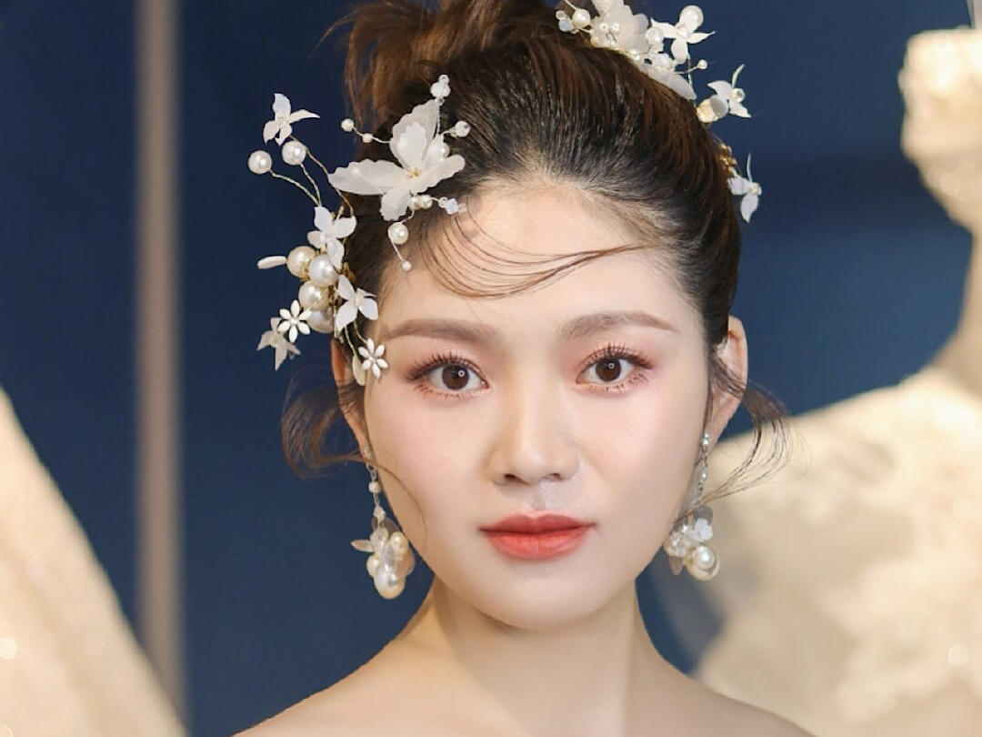 【特惠套】高定齐地婚纱套餐+1280首席老师跟妆