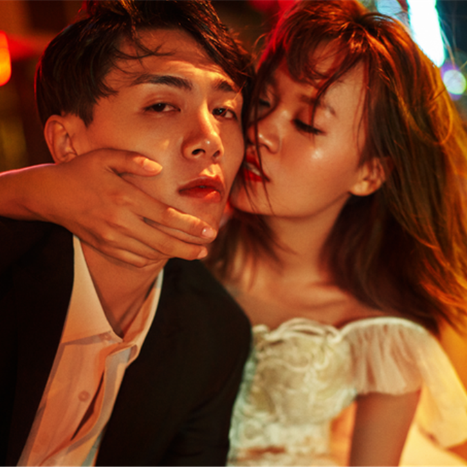 定制潮拍丨婚纱任选丨底片全送丨一对一服务