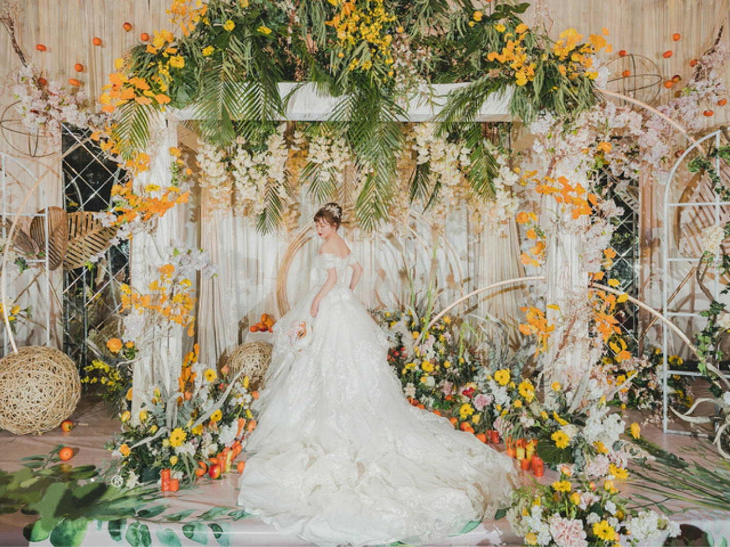 【七夕特惠】每满7000-700，加赠钻石项链