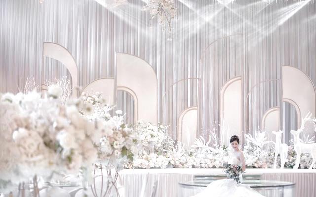 嘉芮婚纱高级定制，新人样片