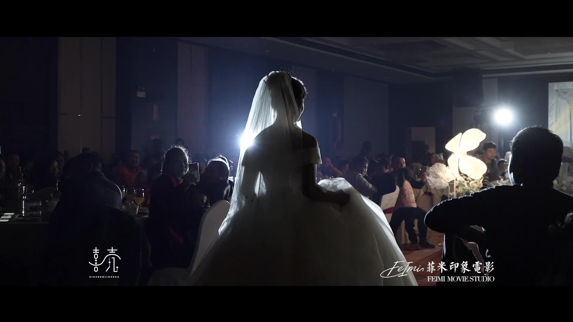 喜壳婚礼莫兰迪蓝色清新小预算吊顶婚礼布置婚庆策划