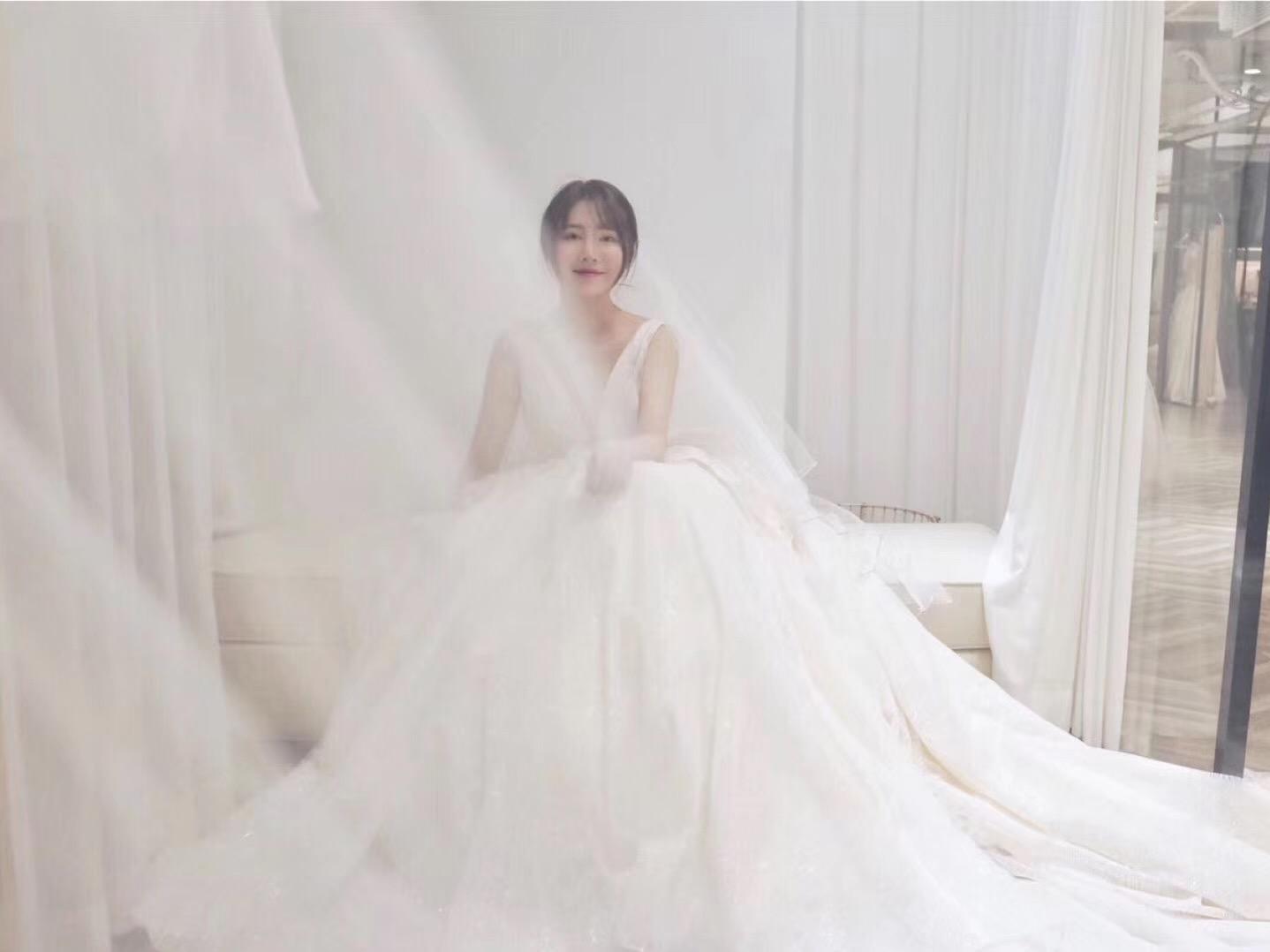 【推荐】7件租赁 包含主纱大拖+出门纱+礼服