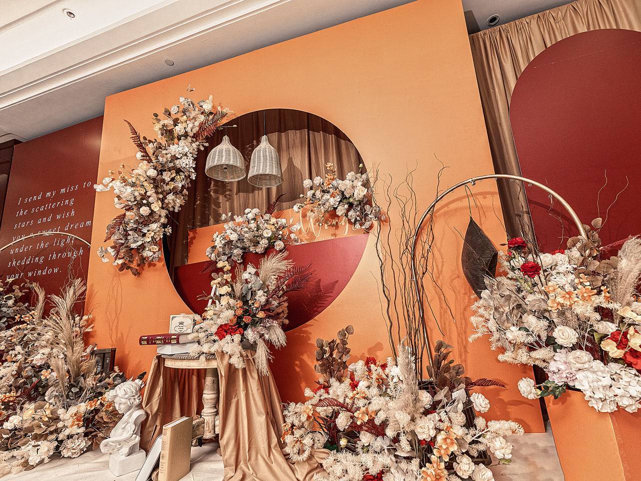    温暖秋色系婚礼  