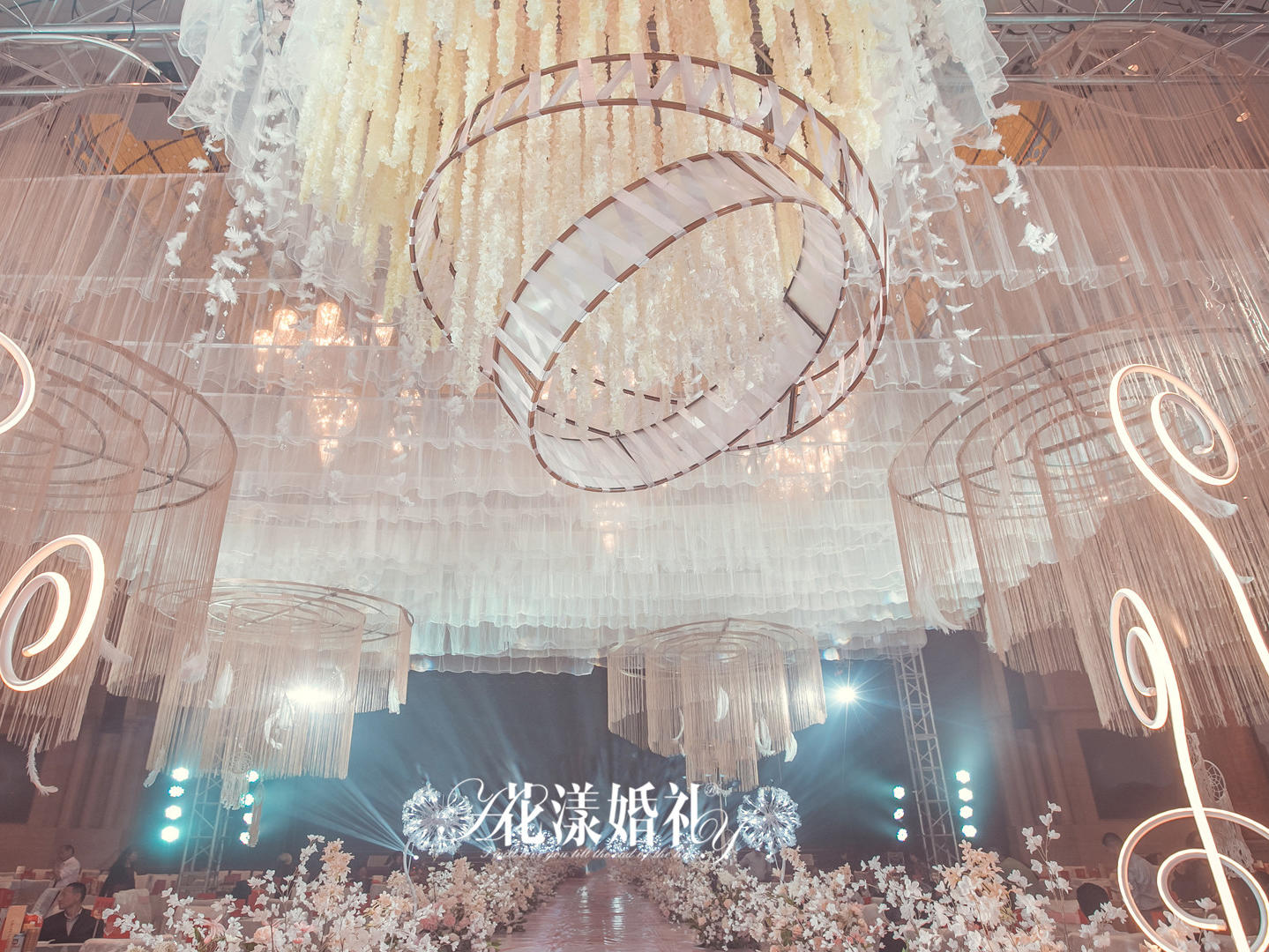 资深四大+免费策划+花艺师