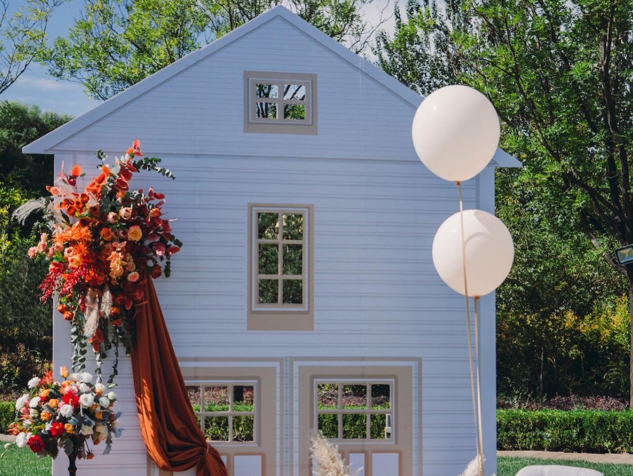 夕阳落日秋色婚礼，两人，三餐，四季温暖的色彩