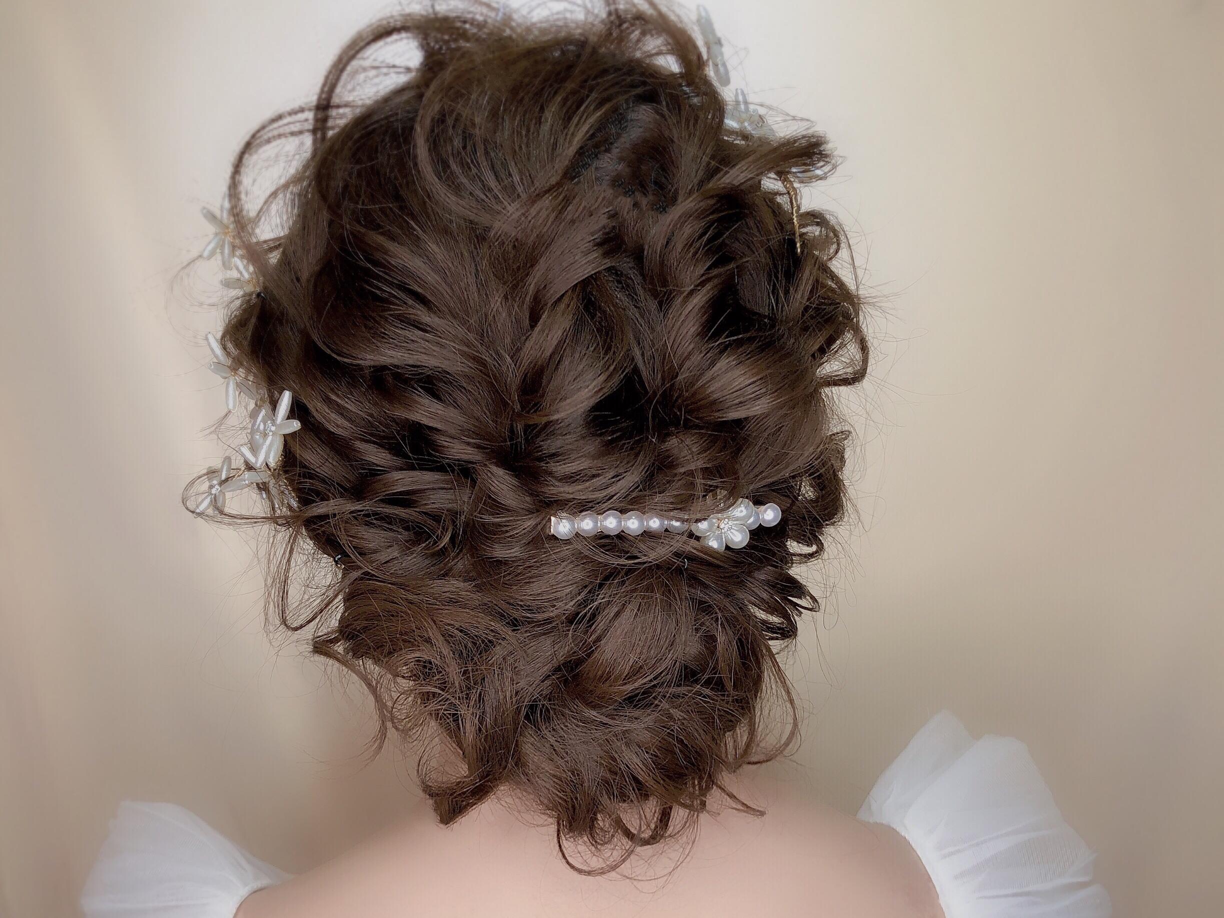 【俏佳人】专业新娘造型订制，全天新娘跟妆