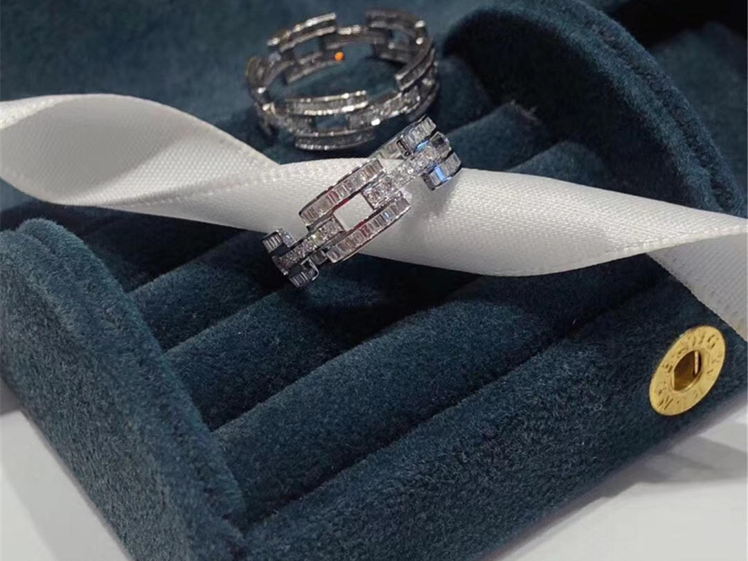 南昌关于爱-T方满钻86分18K金情侣对戒