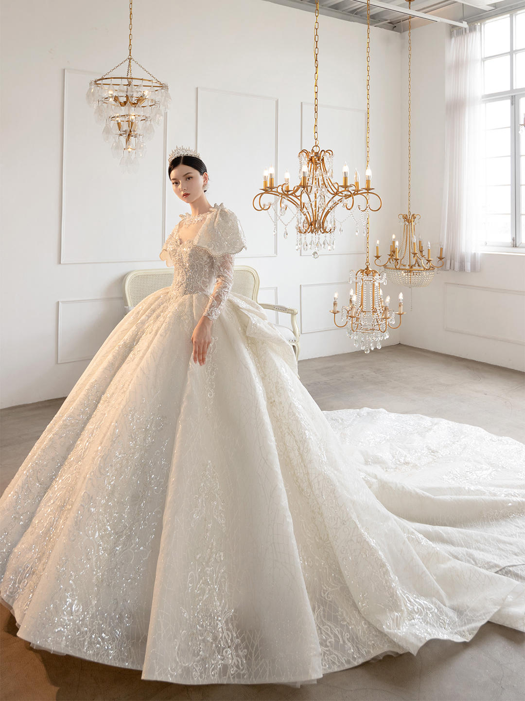 薇拉/首席老师/全天跟妆+主纱＋中式＋敬酒＋伴