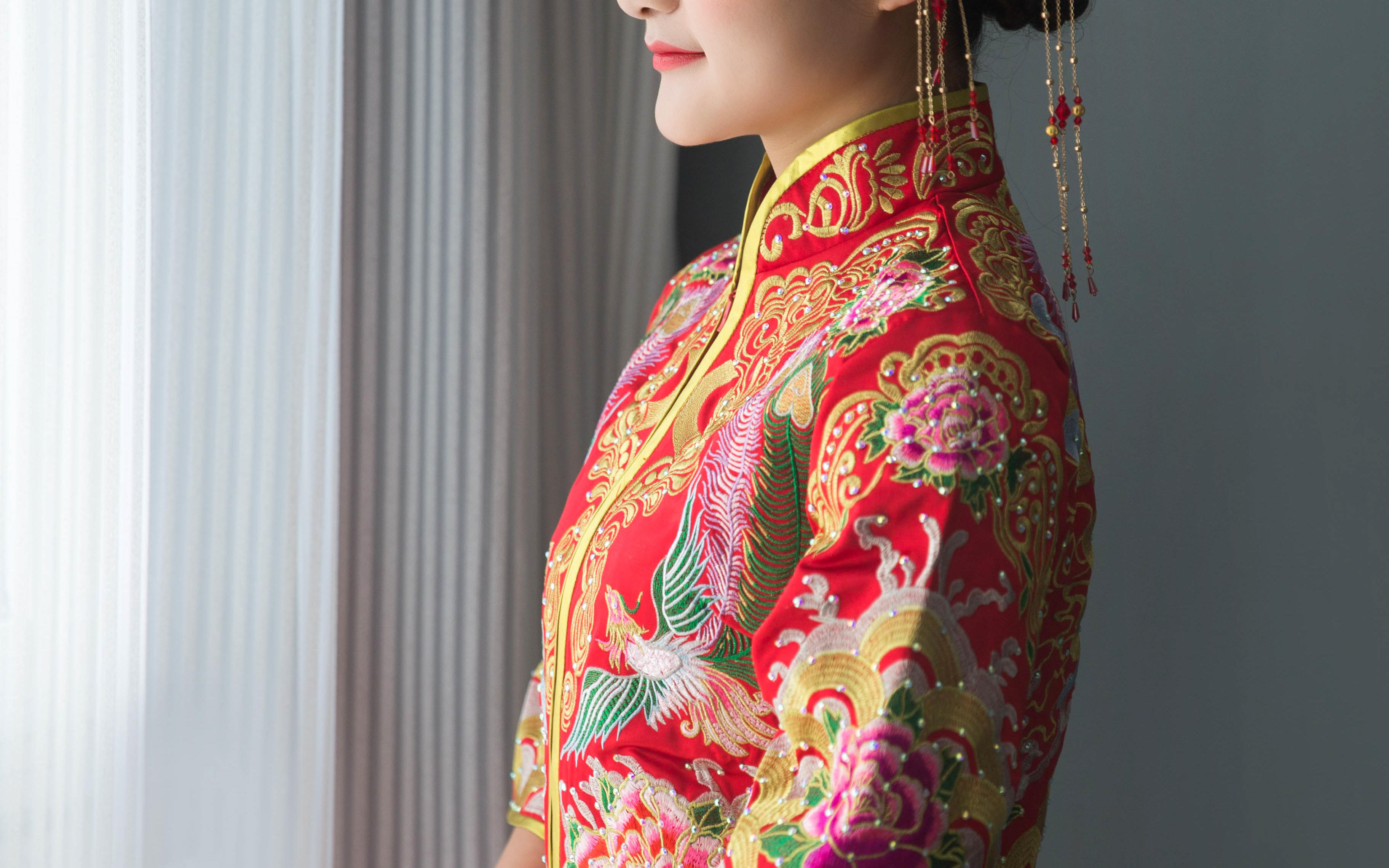 艾拉中式婚礼红色鱼尾款出阁服