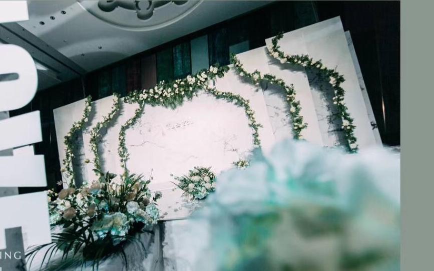 [人气好评]资深主持+全程新娘秘书+婚礼双督导