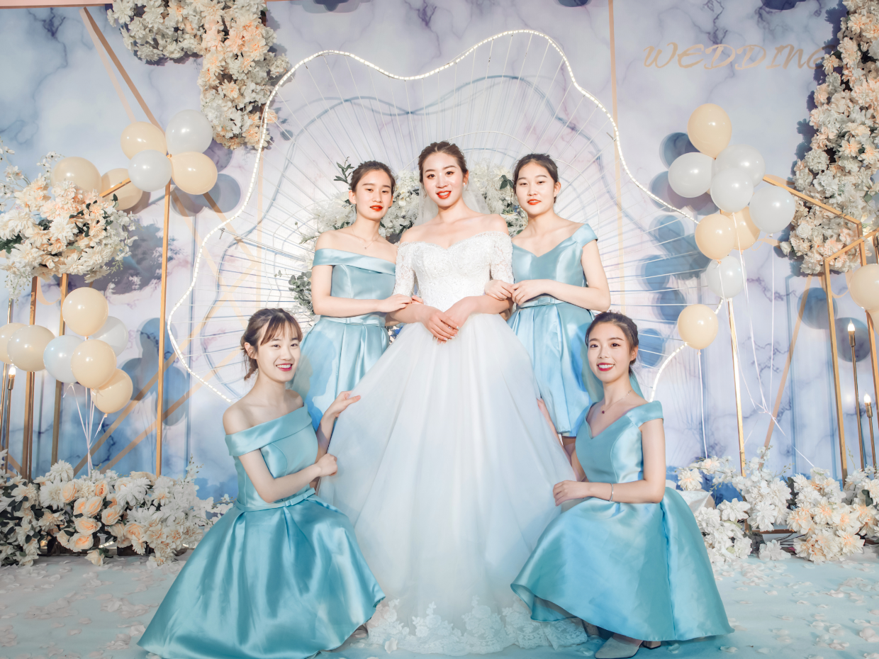 故乡或是天涯海角，与你白头相偕到老