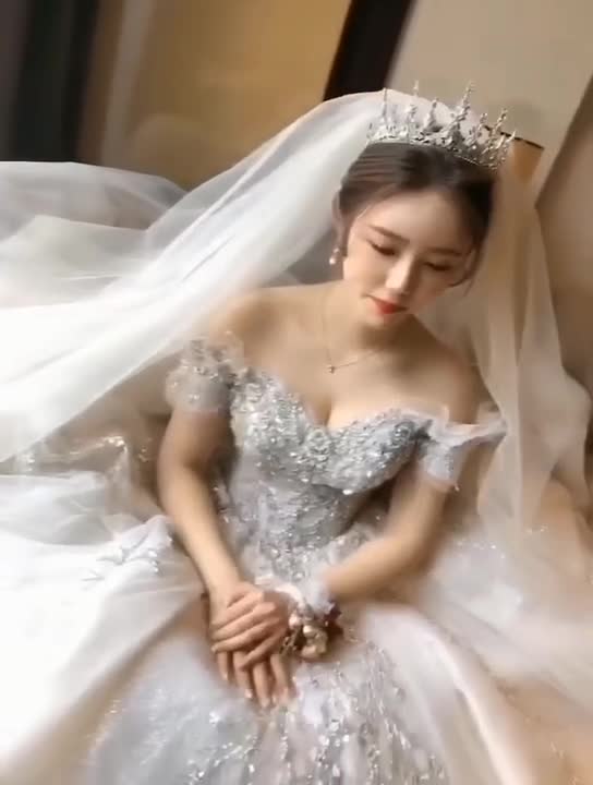 [缘定今生]高奢璀璨 婚纱【婚纱+秀禾+敬酒服】