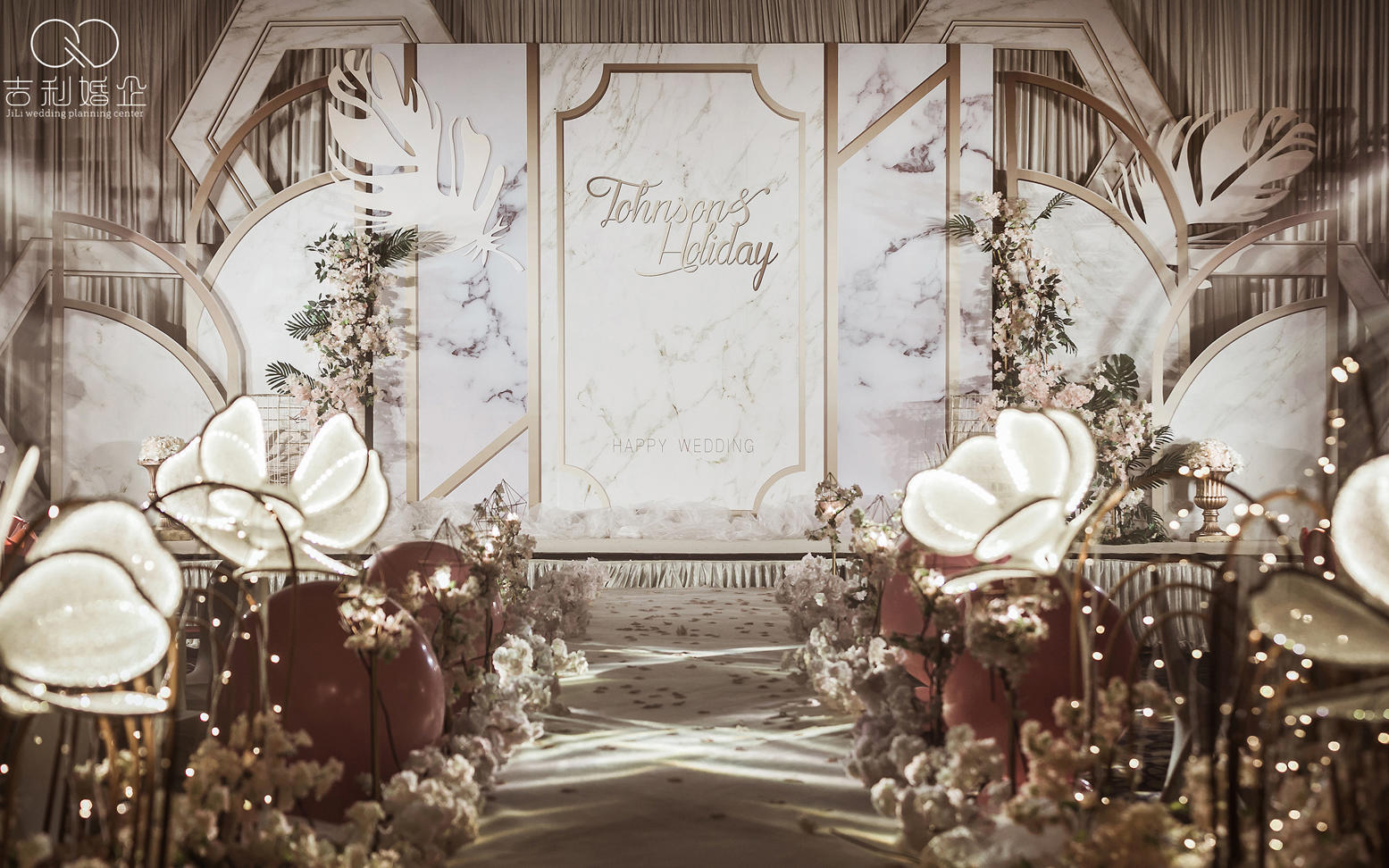 愿把所有朝朝暮暮都倾献于你