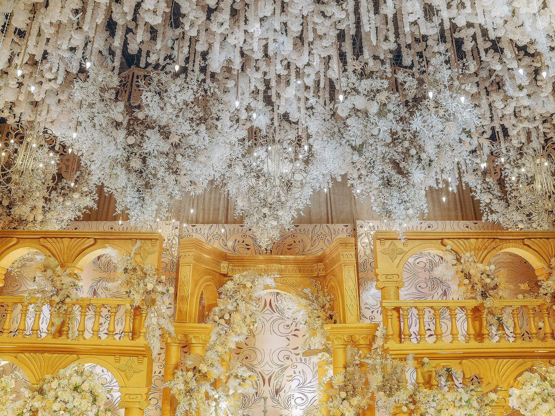 香槟色+奢华+可容纳30-40桌