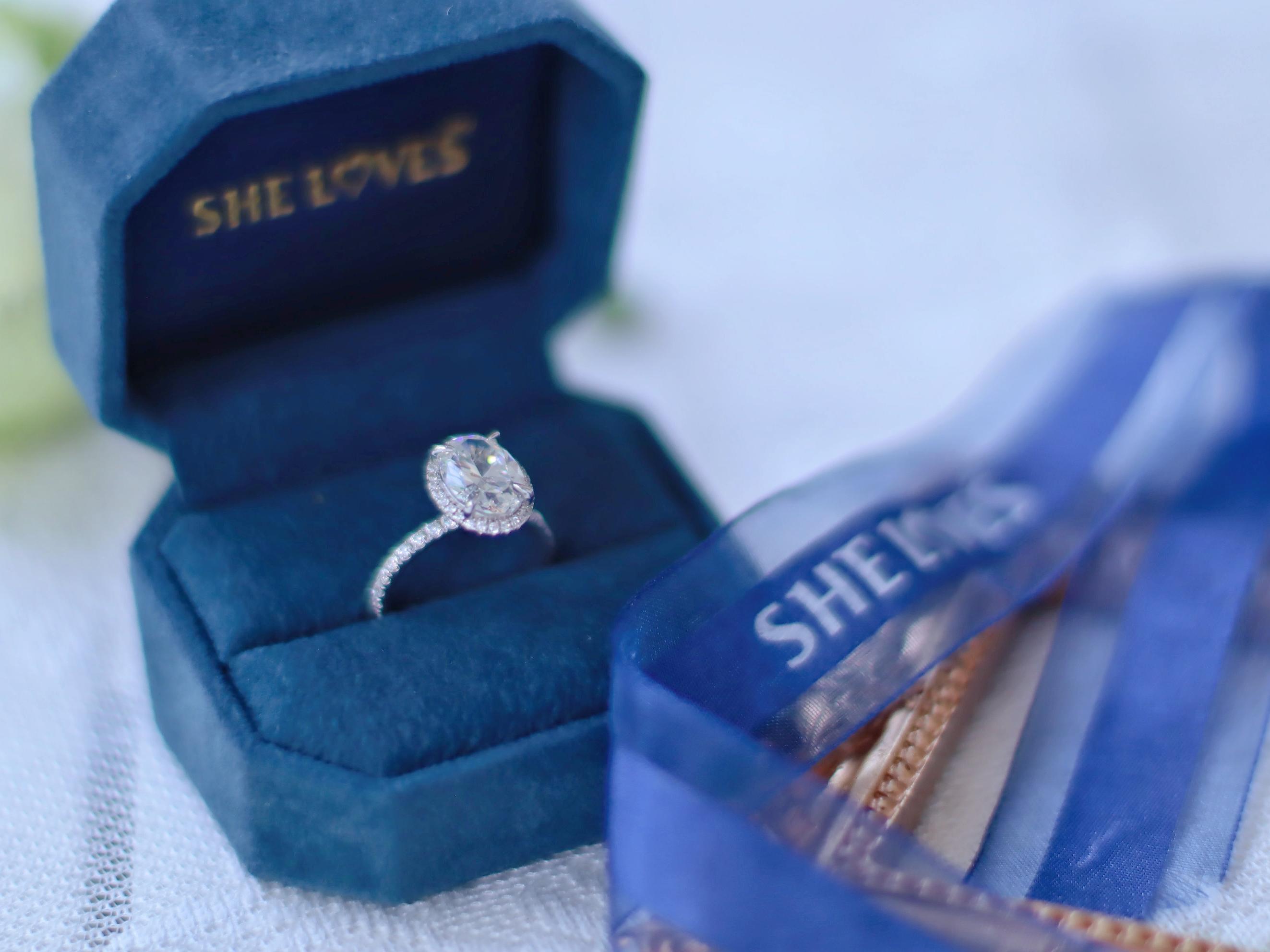 SHELOVES椭圆型--设计款时尚钻戒婚戒
