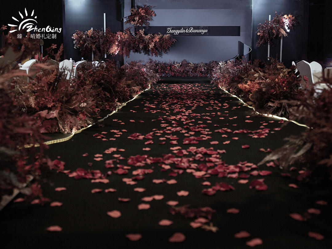 臻·晴|小众质感复古红黑撞色婚礼-西美金五洲酒店