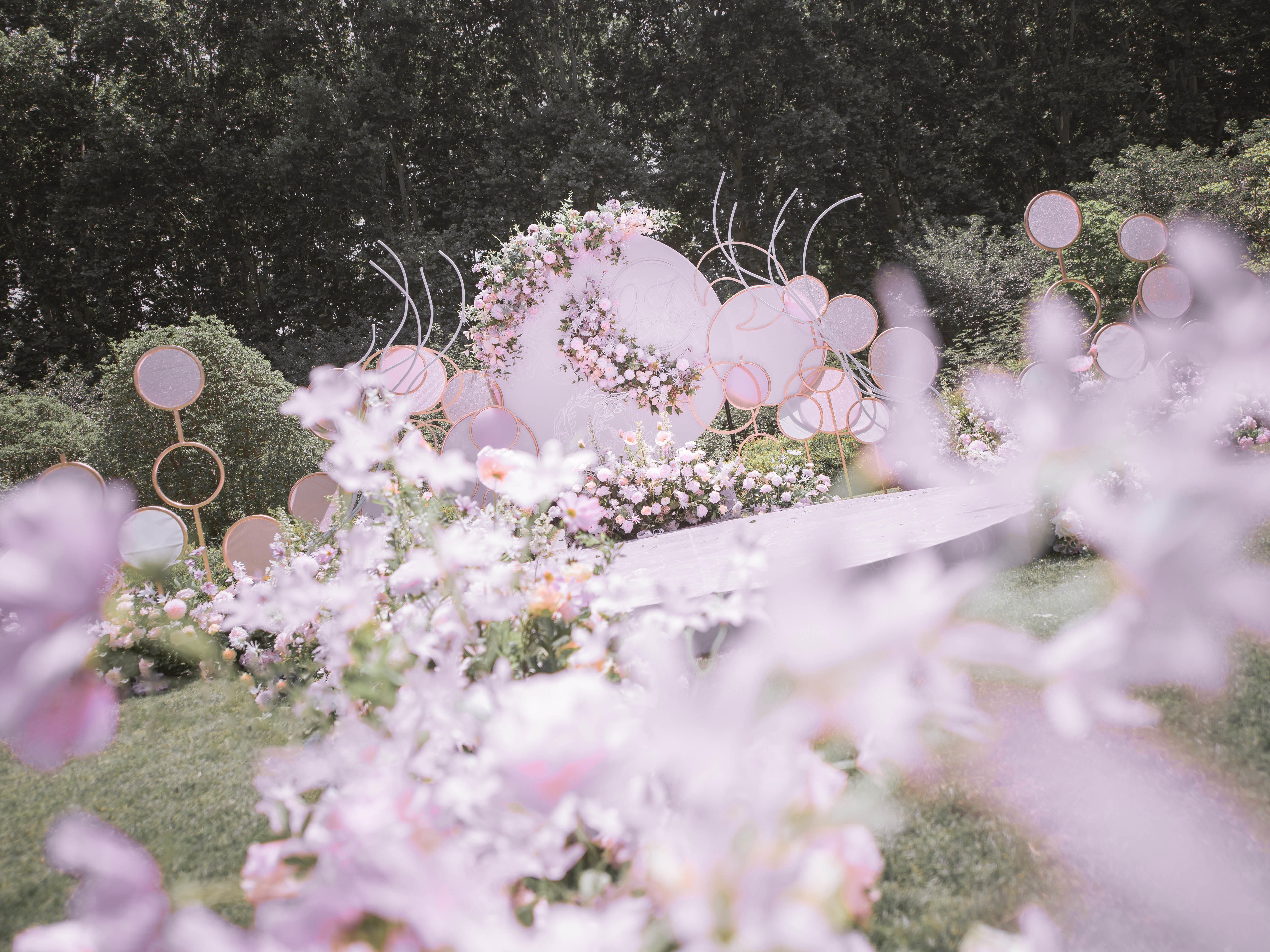 【格格吉祥】户外草坪婚礼粉色系