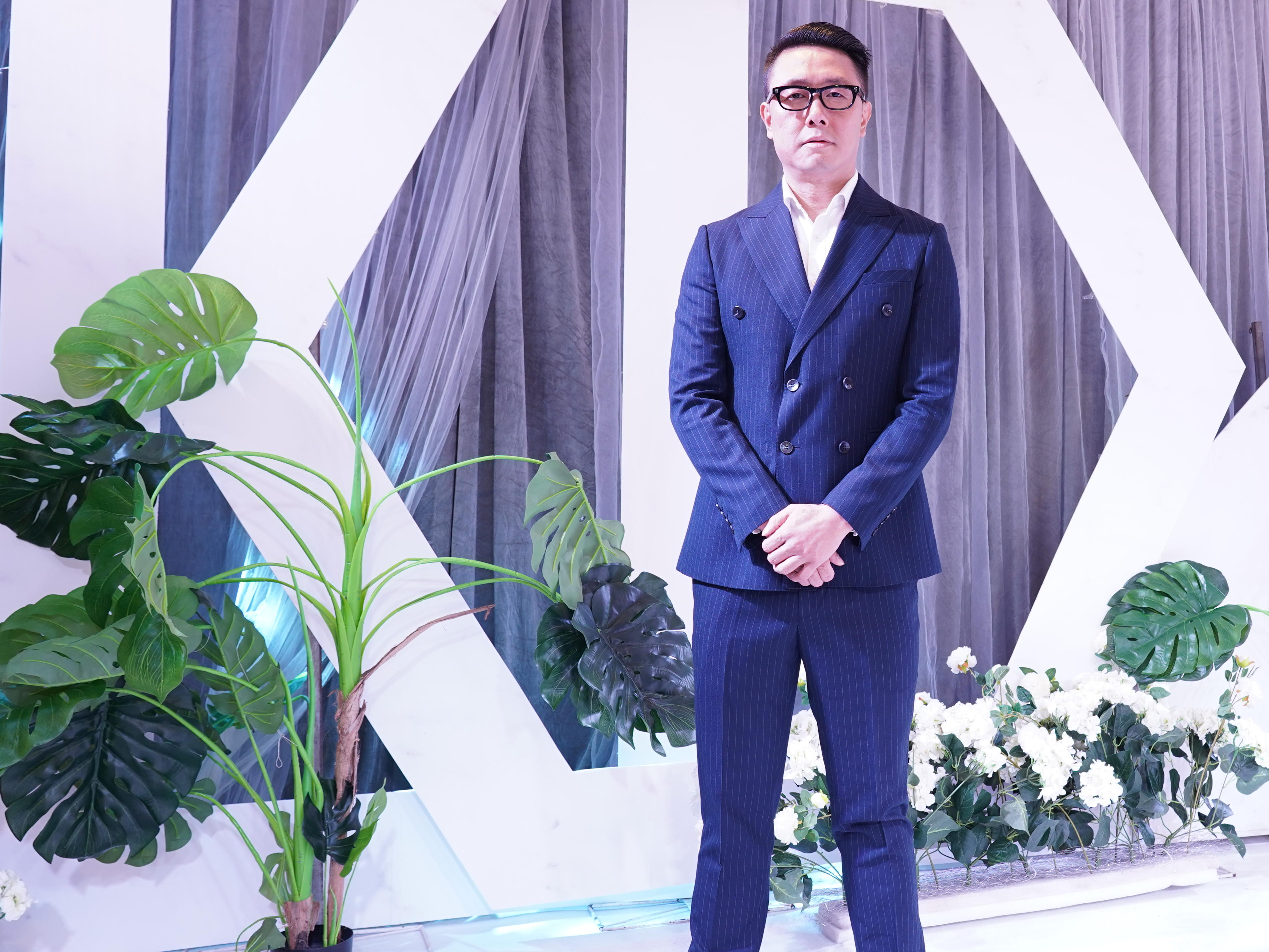 学院派司仪 简约轻松风格主持 讲述型 