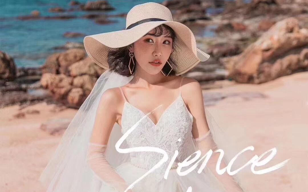 小姐姐你笑起来真好看哦！