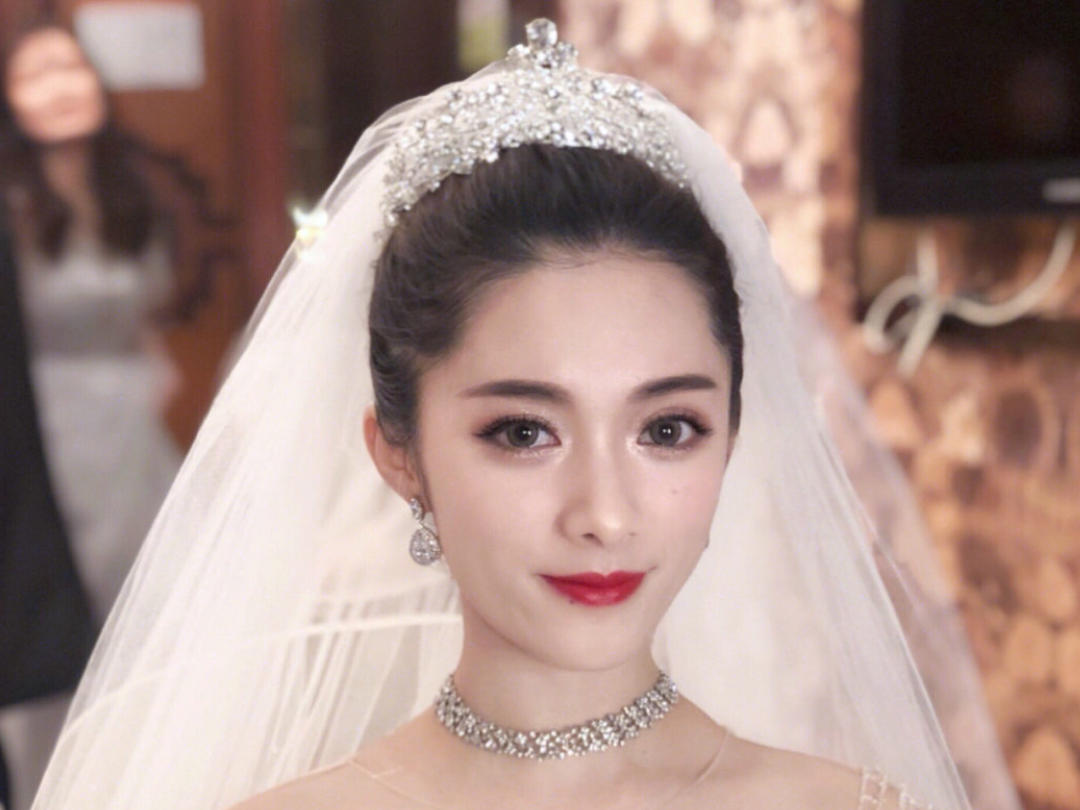 【新娘必套选餐】一价全包婚纱礼服/跟妆/伴郎伴娘