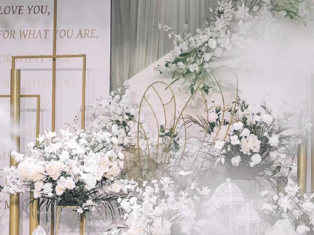 【店长力推】订婚纱礼服  送首席跟拍+跟妆！！！