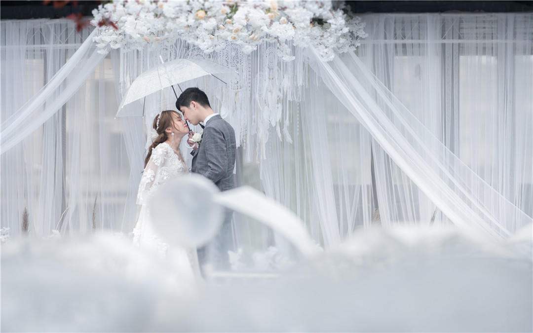 重庆迷之婚礼出品—《LUCENCY》