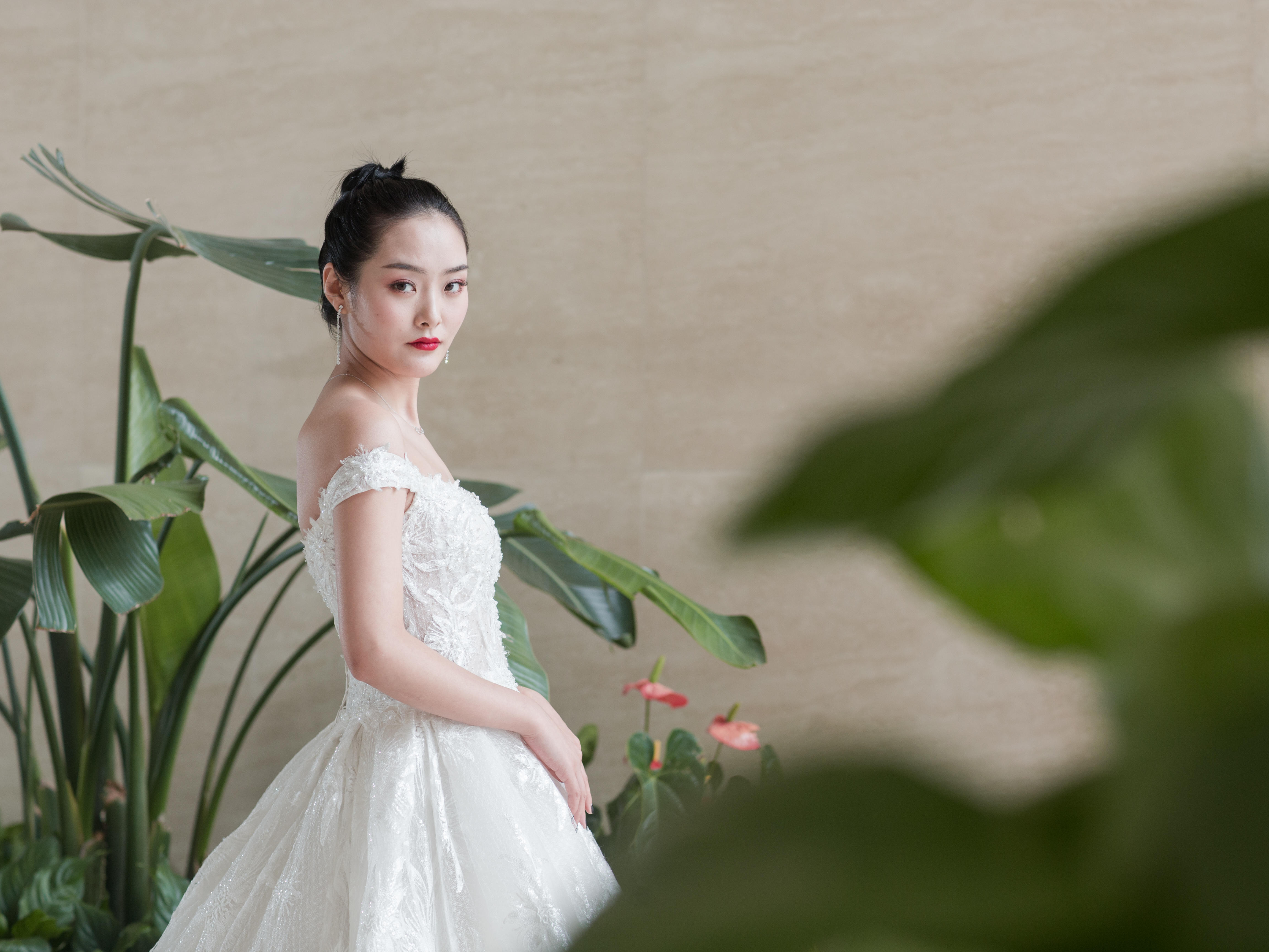 超值优惠婚纱套系租一送四