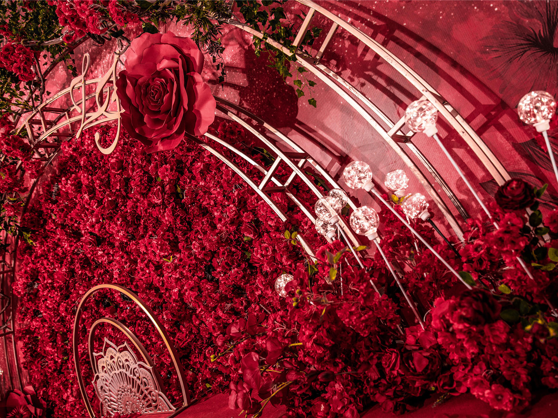 JIUJIU· 红金奢华大气 性价比超高