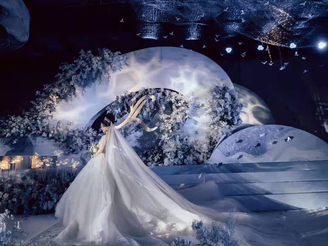 【泰华店】【定制化租赁】总监级化妆师+新娘全套