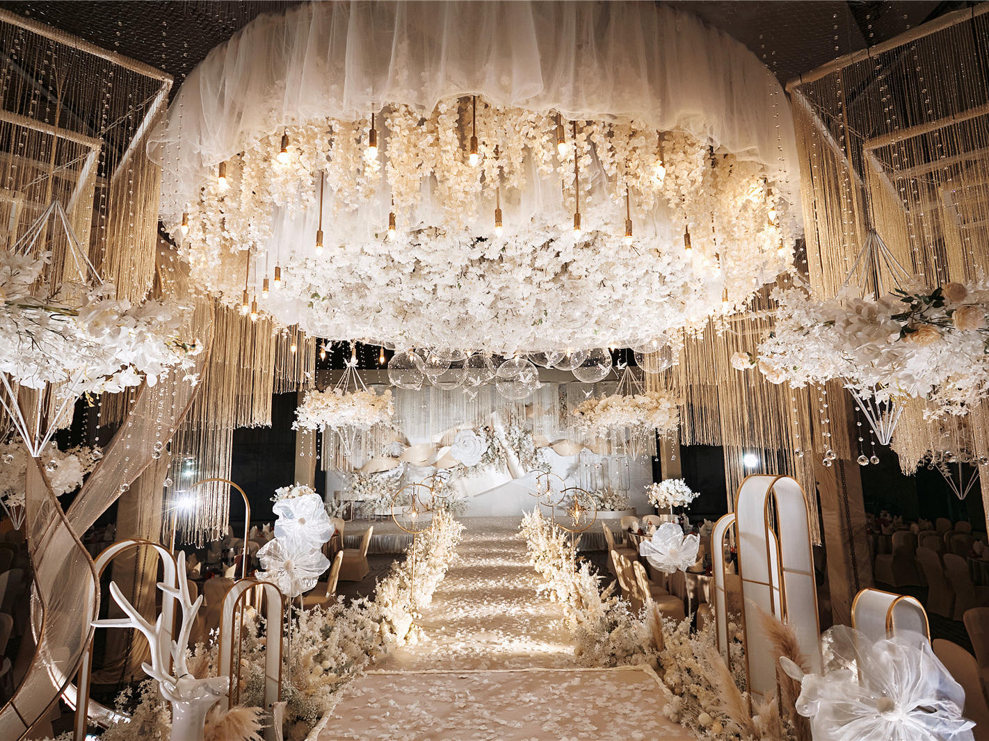 【香槟梦纯布】沉浸系轻奢西式室内婚礼现场