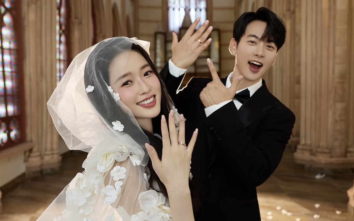 一眼顯貴??復(fù)古城堡婚紗照輕松拍出千金感 
