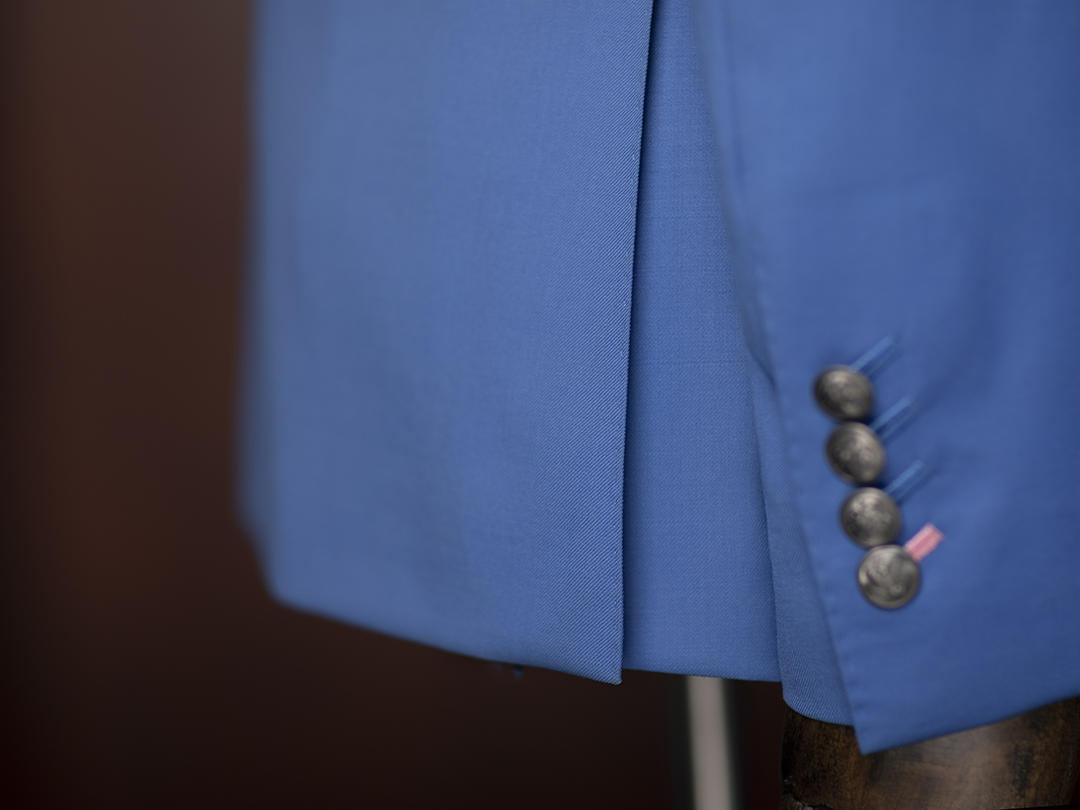 VBC Super110‘S轻薄冰蓝色套西